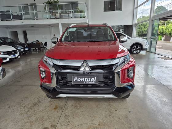 MITSUBISHI L200 TRITON 2.4 16V TURBO DIESEL SPORT HPE-S CD 4P 4X4 AUTOMÁTICO